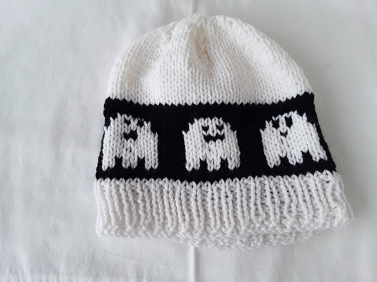 Wavy Ghosts Hat