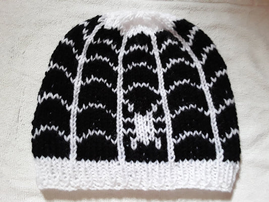 Crawling Spiders Hat