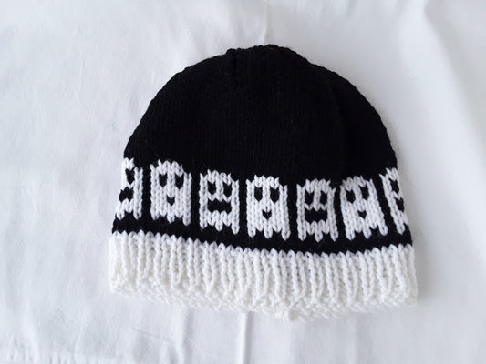 Tiny Ghosts Hat